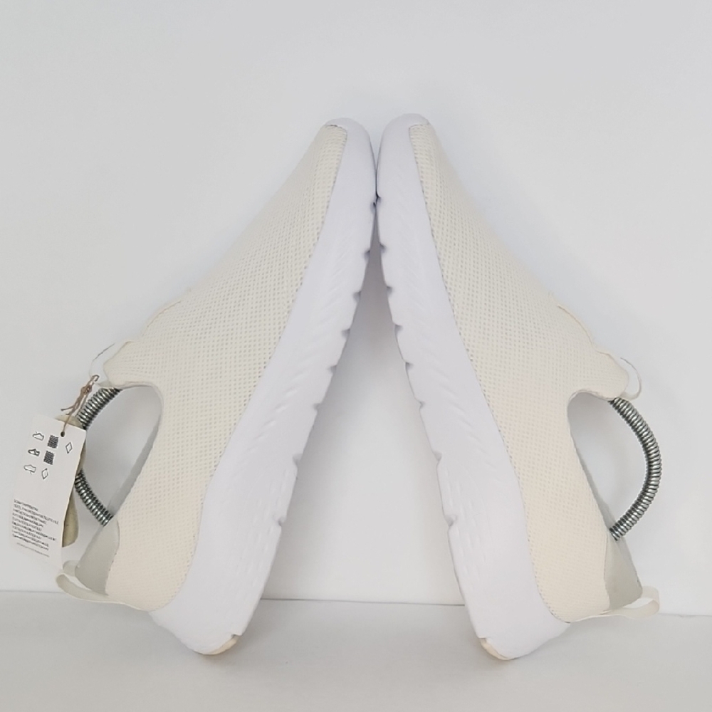 Adidas Cream Slip-On Sneakers with Silver Stripes - Picture 5 of 10
